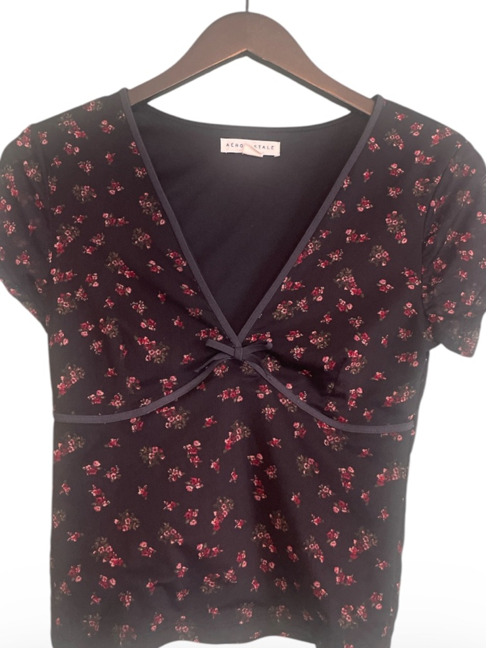 Aeropostale Black Short Sleeve V-Neck Floral Top with Red Accents